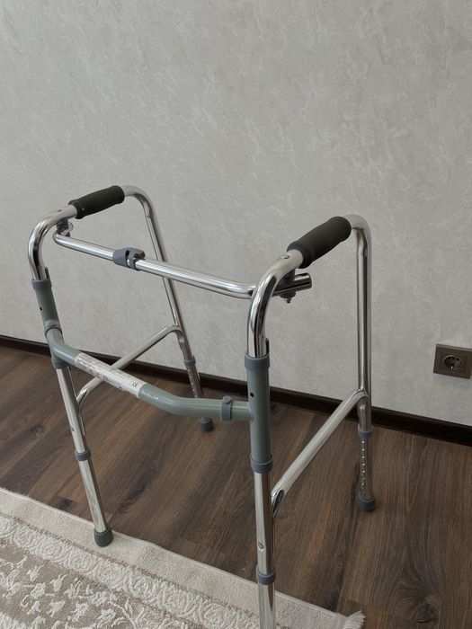 Ходунки для взрослых