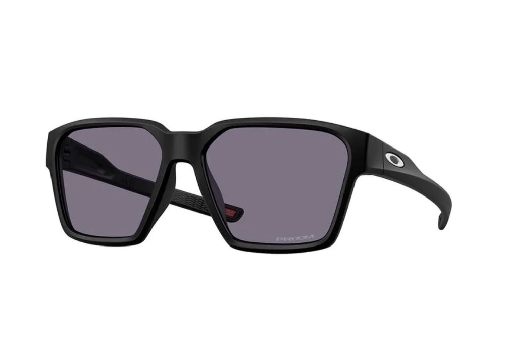 Солнцезащитные очки Oakley Briza