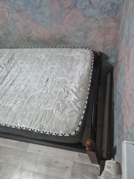 Продам кровать односпальная