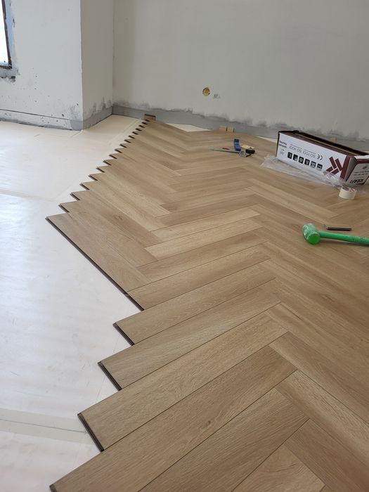 Укладка ламината и налевной пол