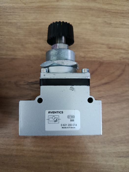 Regulatoare aer/robinet.