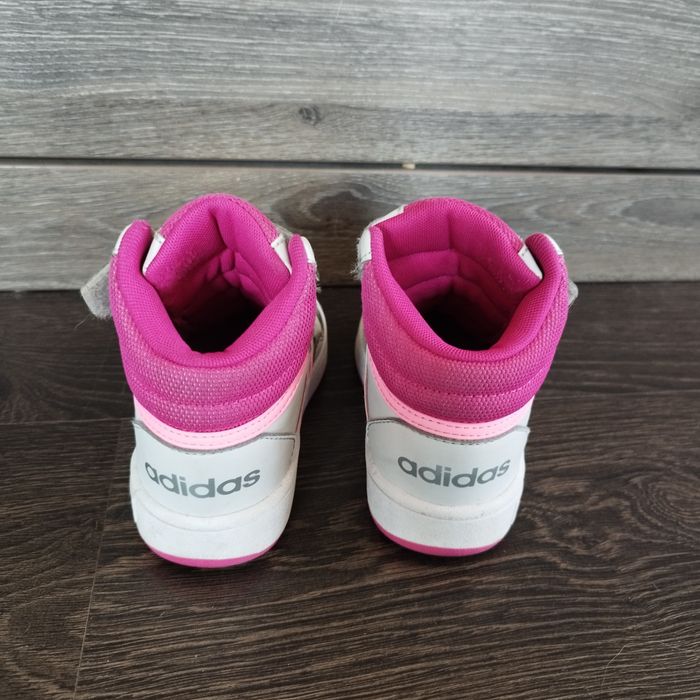 Маратонки -  Адидас