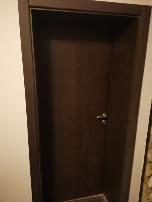 Интериорни врати