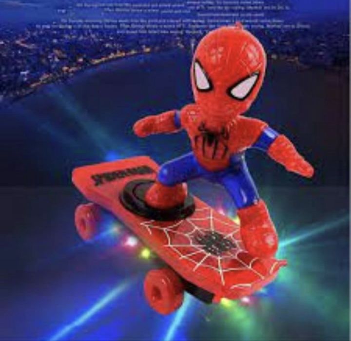 Спайдърмен на скейтборд