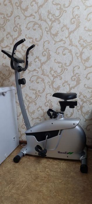 Велотренажер Housefit