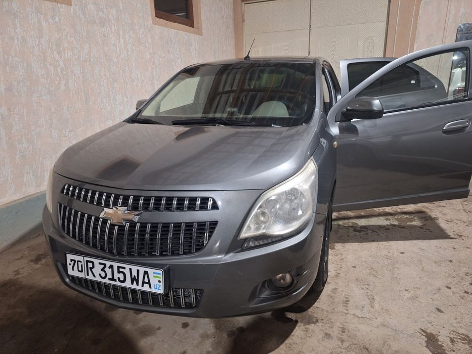 Чевролет Кобалт сотилади