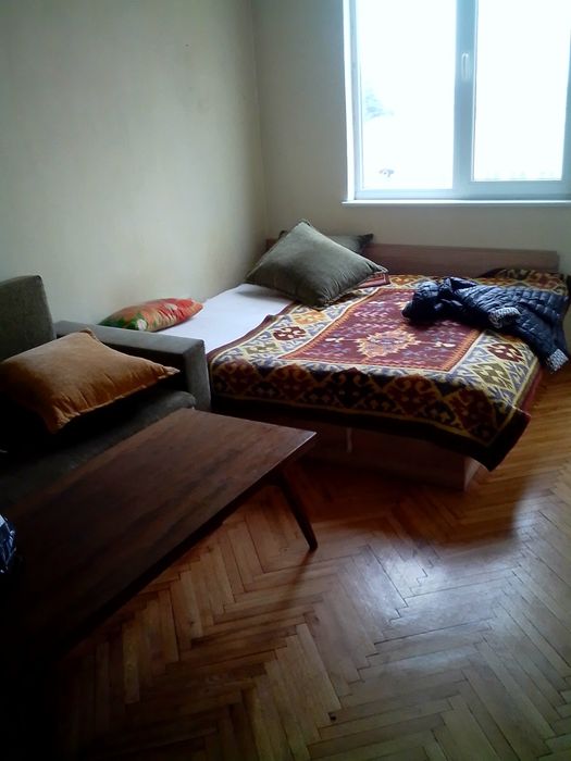 Апартамент под наем Цветен квартал