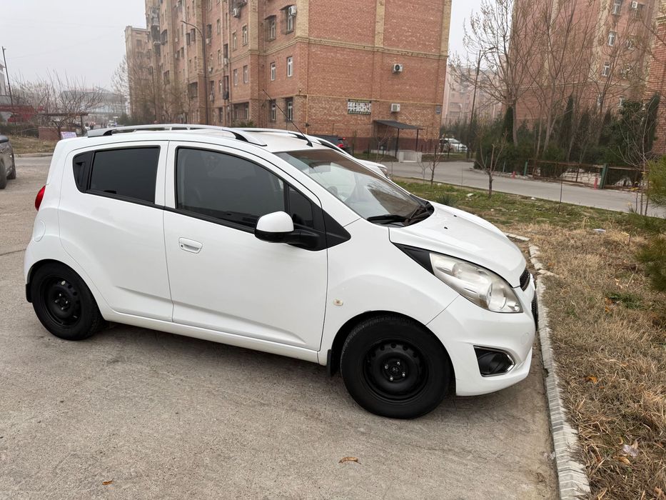 SROCHNA SROCHNA Sotiladi Spark 2015 yil