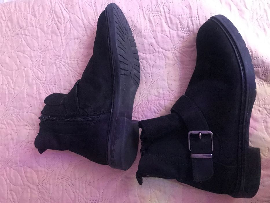 Ghete negre pentru femei/ fete