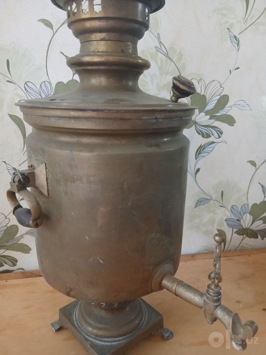 Самовар 1896й. печатлари бор
Нархи.3500.сум
10.летр.