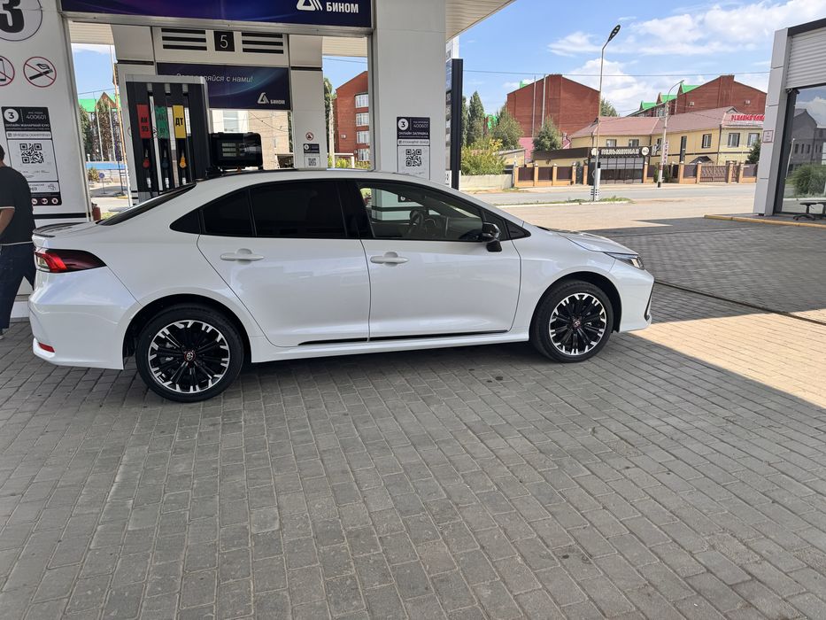 Тойота Королла Toyota Corolla