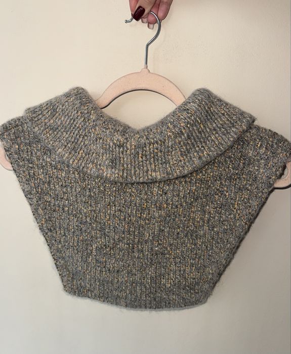 Яка на COS чисто нова