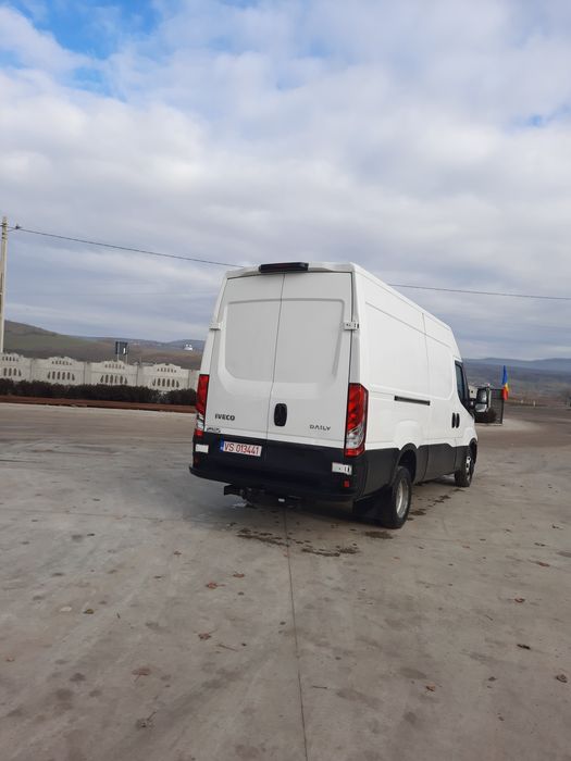 Iveco 35C15    Motor 3.0   Punte dublă    Cat. B    154 000 km