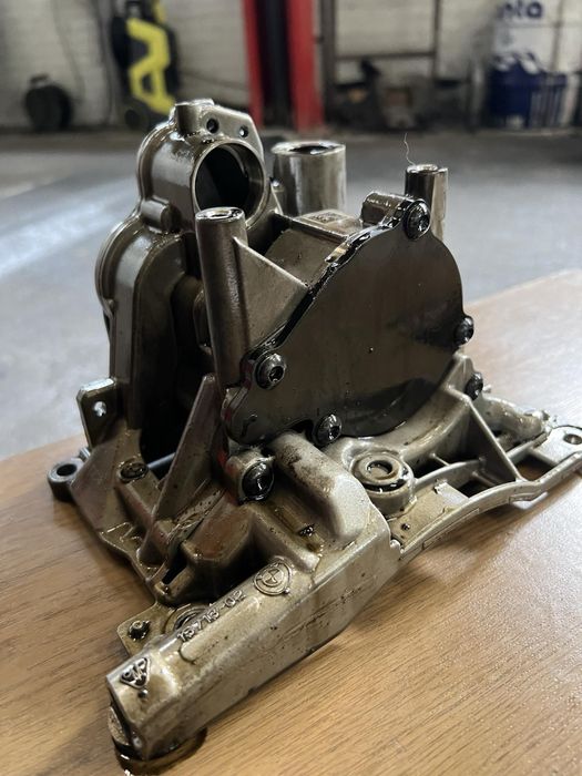 Оригинална маслена помпа свалена от BMW N57D30