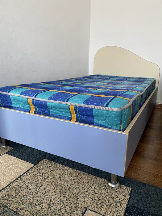 Продам Кровать IKEA 170/80