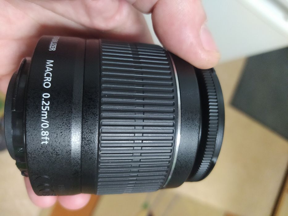 Обьектив Canon. Продам.