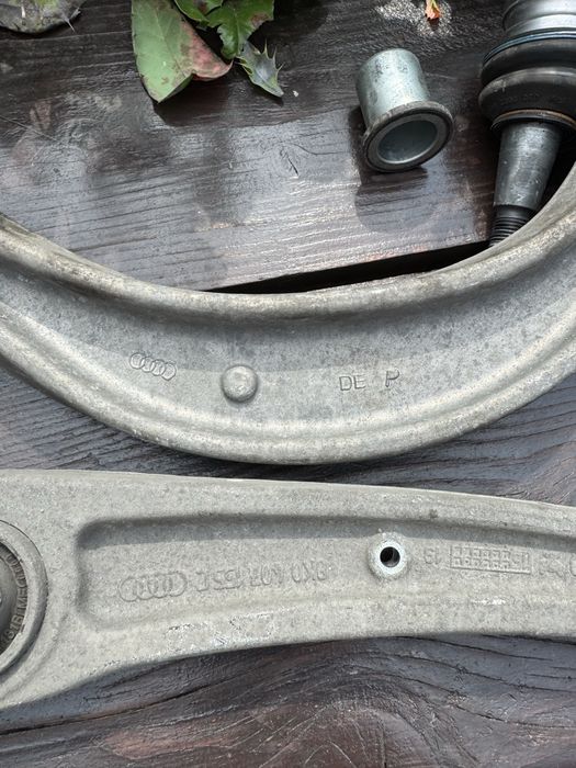 Brate fata si pivoti