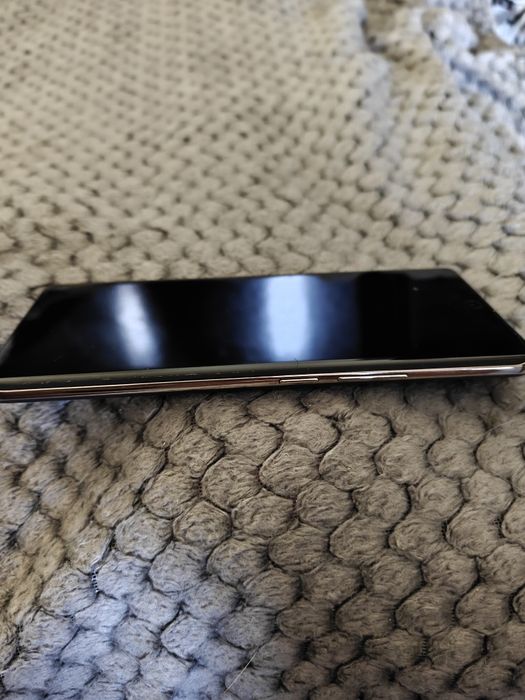 Продавам Realme 12 pro 256 gb
