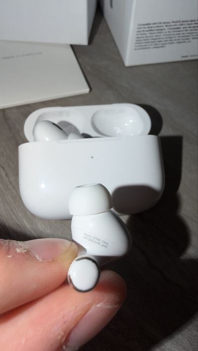 Apple AirPods Pro 2