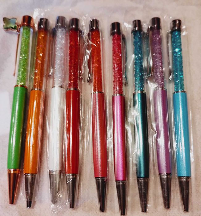 Pix cu logo ,,Swarovski,, în cutie pentru cadou