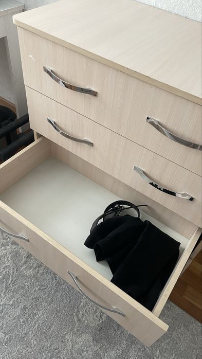 Комод для спальни