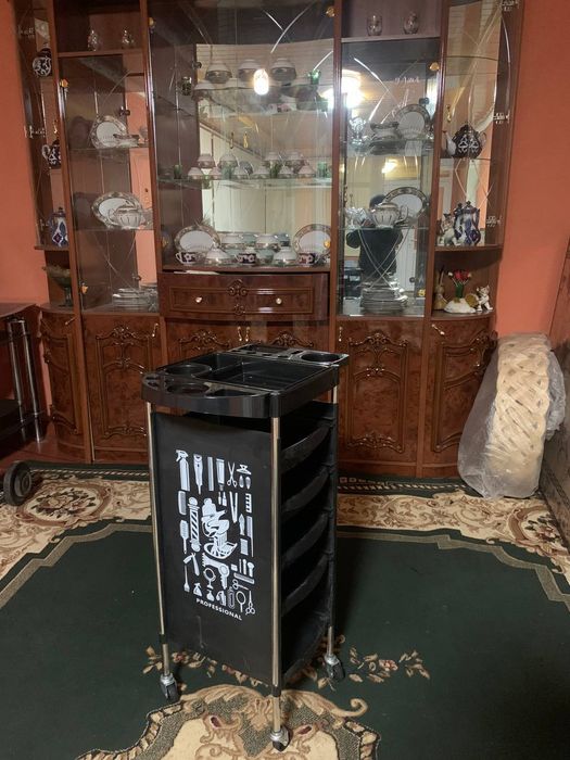 Помощник для парикмахера