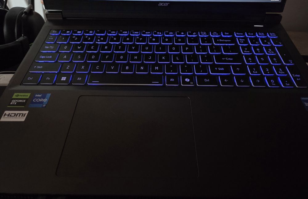 Acer shadow sh 16