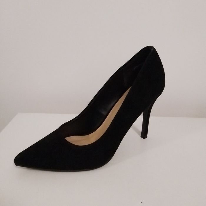 Дамски обувки с висок ток