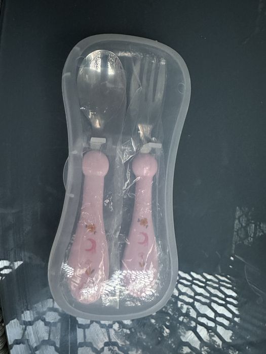 Детски прибори за хранене в кутийка НОВИ