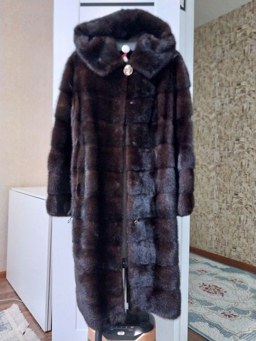 Продам норкавую шубу