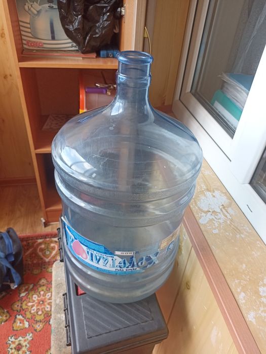 Бутылка для воды 19 л.
