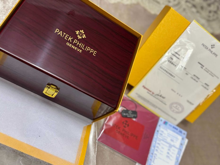 Часы Patek Philippe Nautilus Limited Edition