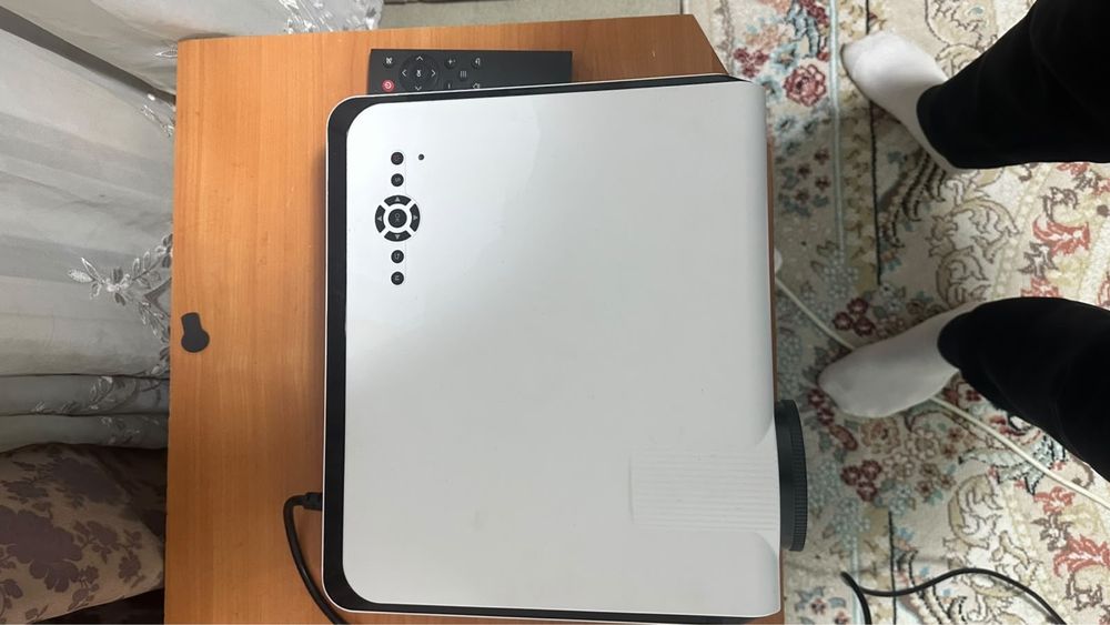 Продам проектор с wi-fi