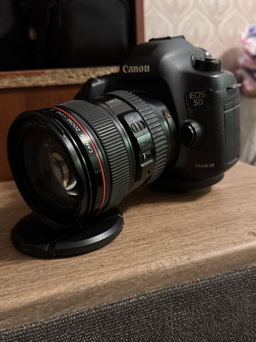 Фотоапарат Canon Mark 3