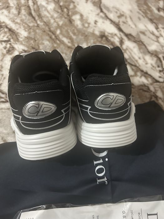 Dior b30 Чисто нови не са носени и един път