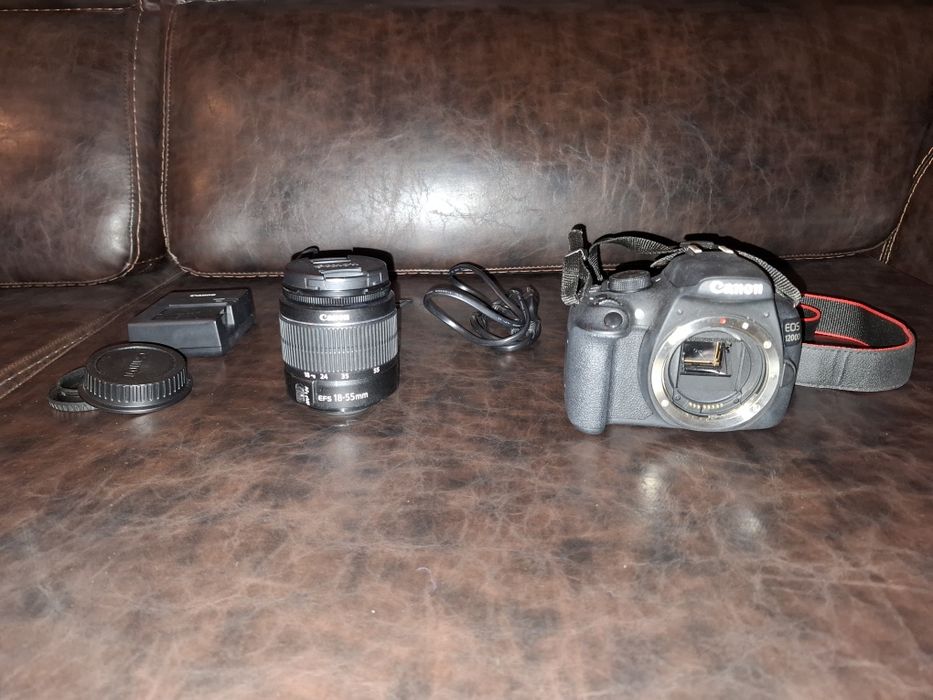 Canon комплект фотоапарат, обектив, чанта, батерия и зарядно