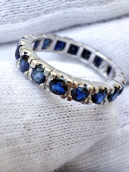 Inel Aur Alb 18K Full Eternity Memory Cu Safir Natural Safire Unicat