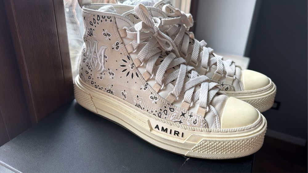 Amiri court high