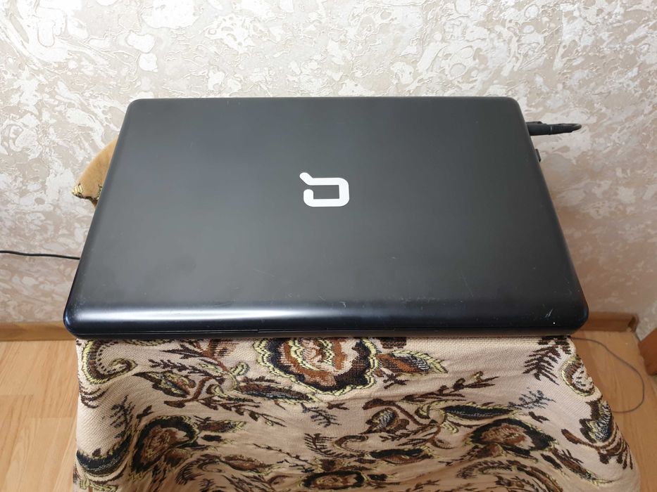 Ноутбук Core i 5 2410м.Срочно.