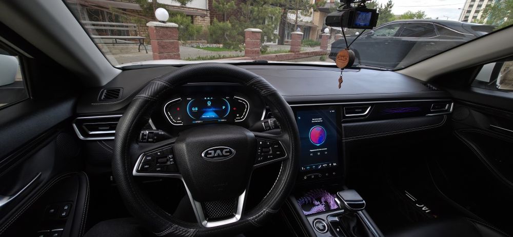 Продам автомабиль Jac j7