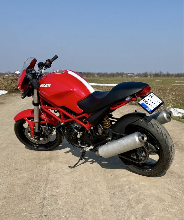 Ducati Monster 695 – 2006 – 24.000 km – înmatriculată RO