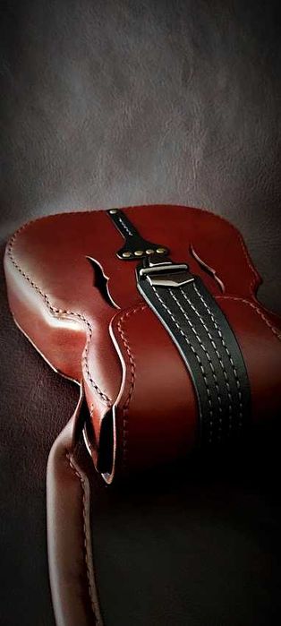 Чанта от естествена кожа ръчна изработка /виолина/