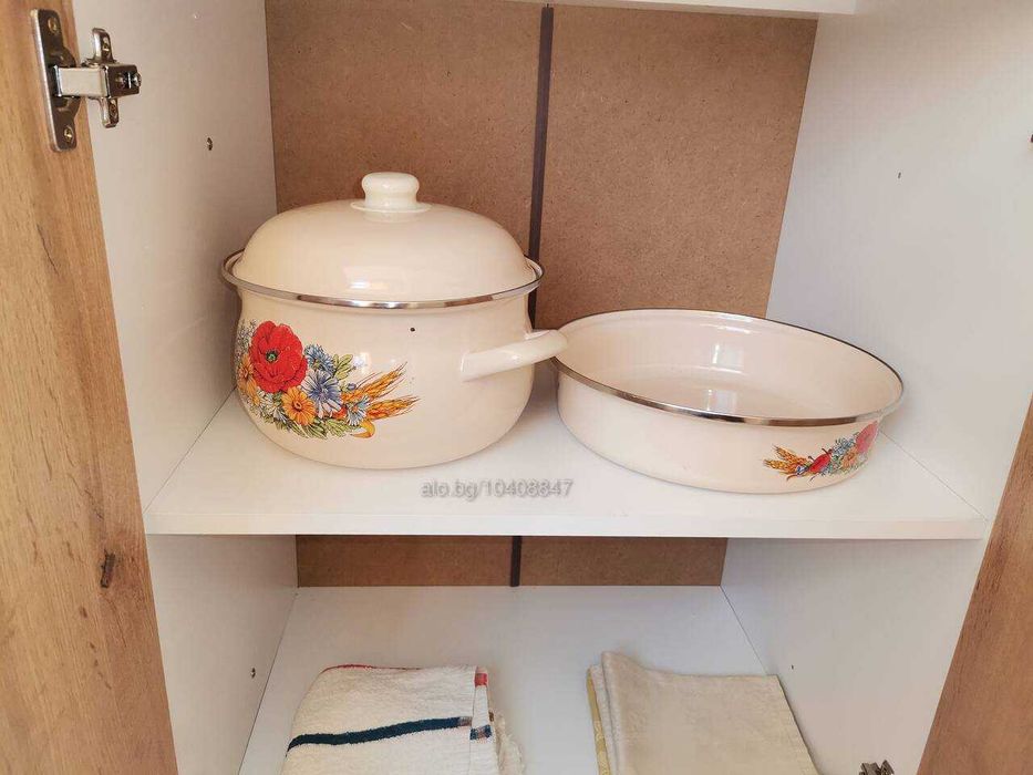 Нощувки в тристаен апартамент Център