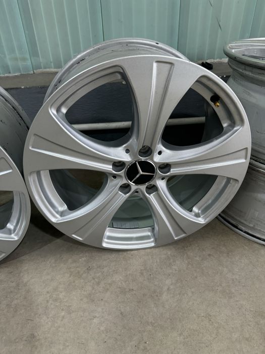 Jante R18 Mercedes 5x112 8J ET38