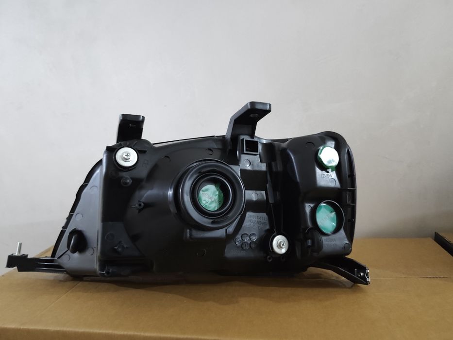 Фара HONDA CR-V 96-01