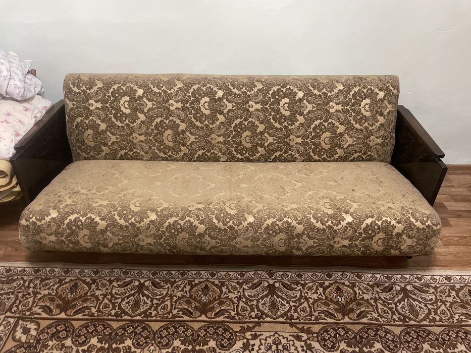 Диван книжка для гостинной