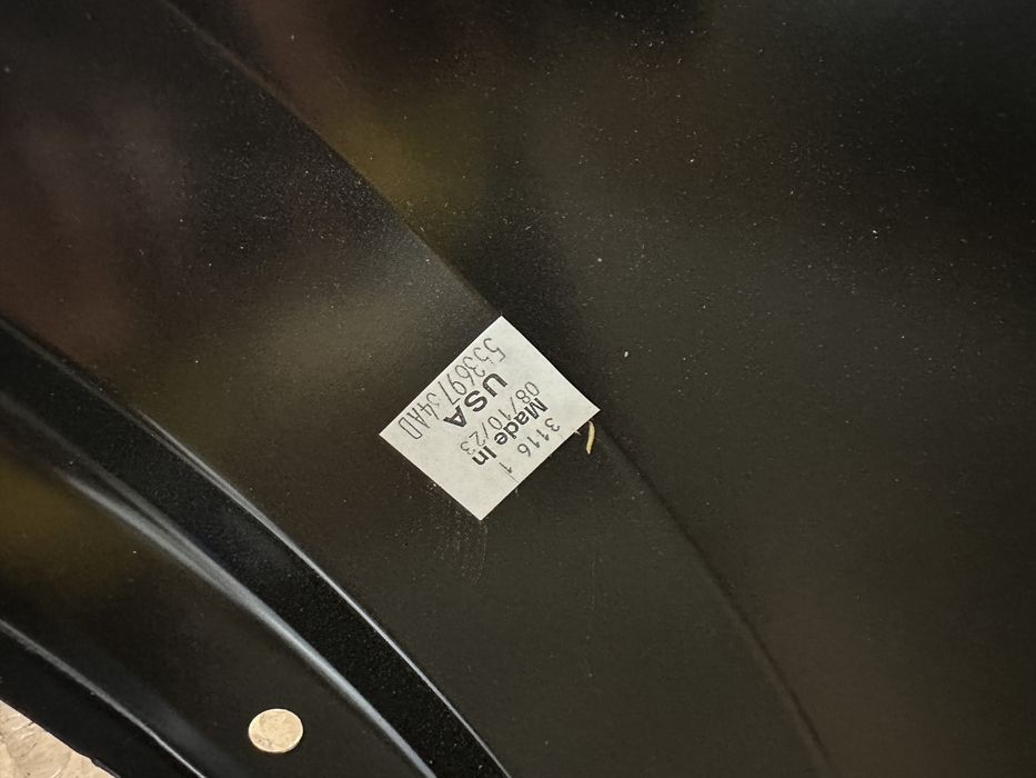 DODGE Durango! Чисто Нов! Оригинален десен калник!