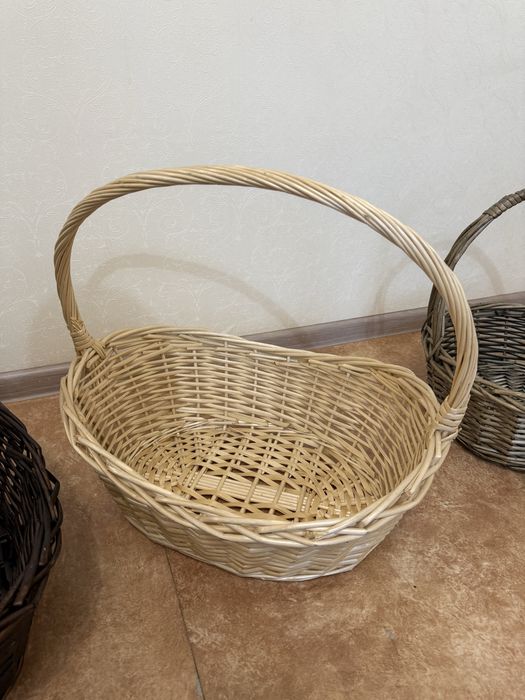 Продам корзины плетеные