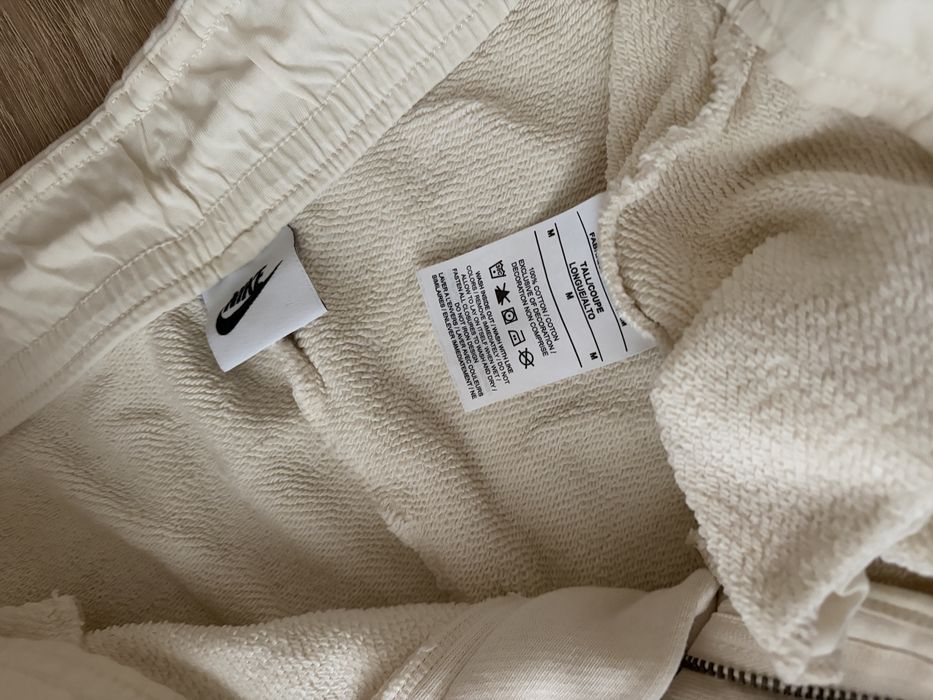 Ново дамско долнище Nike  М