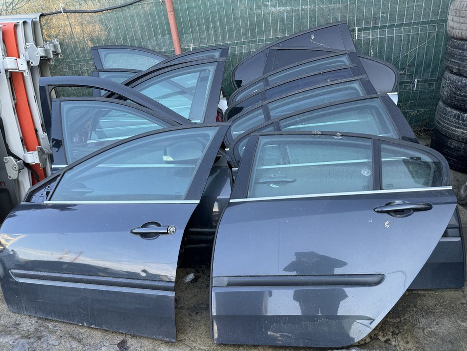 Usa  Fata-Spate Renault Laguna 3